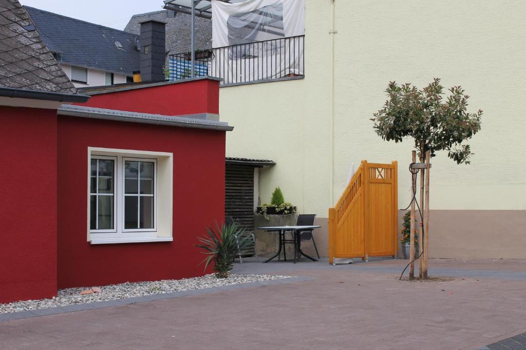 Hotel Altes Schulhaus Zeltingen-Rachtig Exterior foto