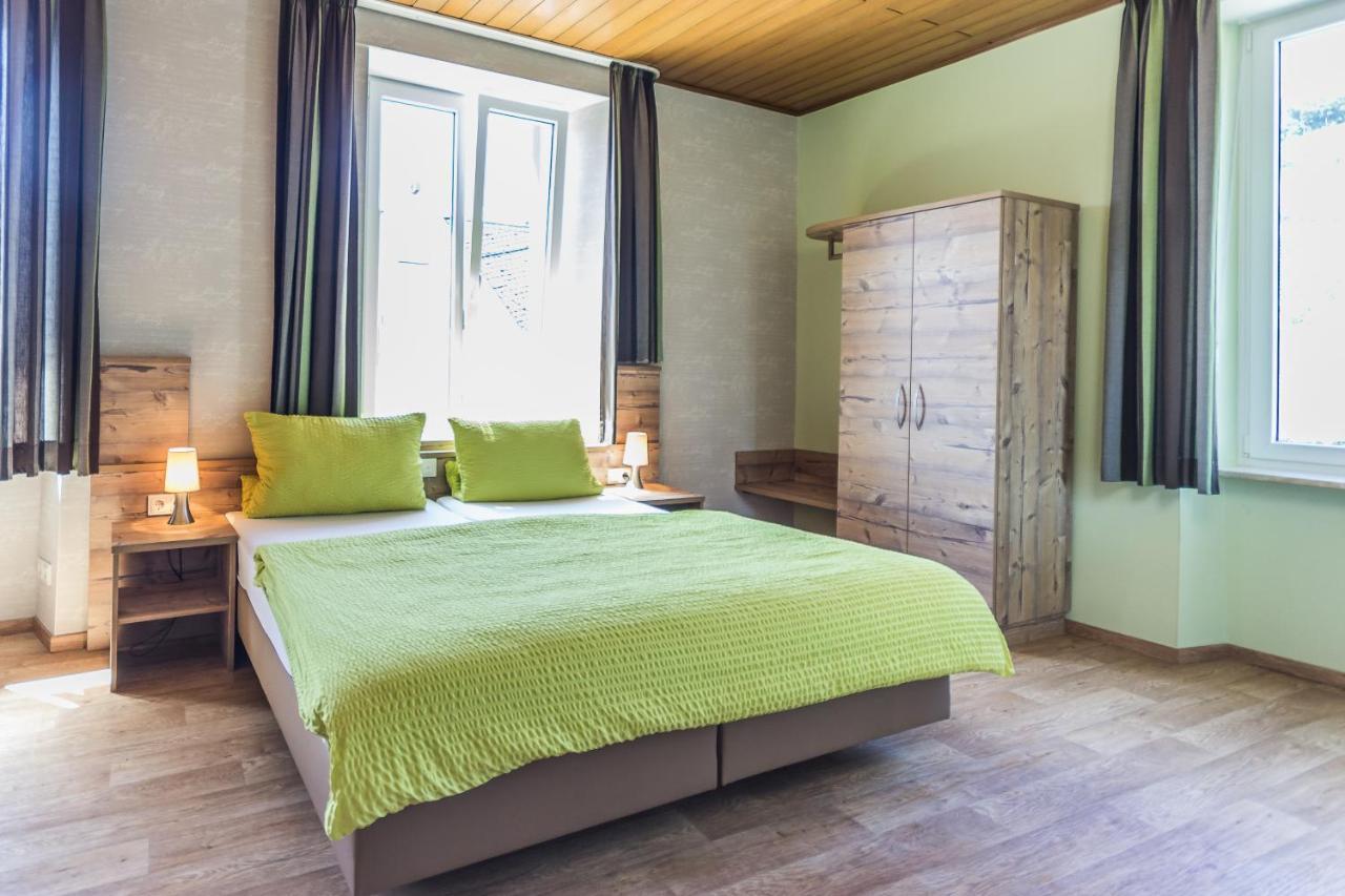 Hotel Altes Schulhaus Zeltingen-Rachtig Exterior foto
